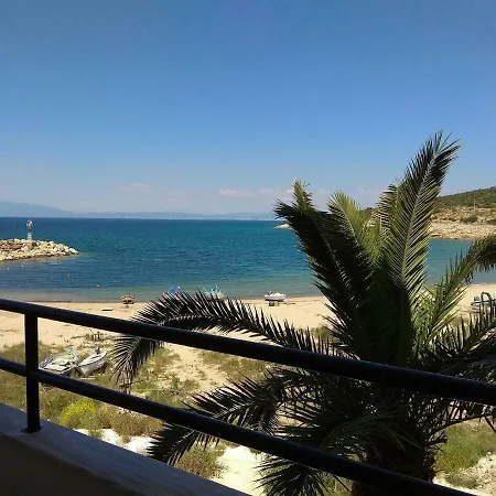 Maries Seaside