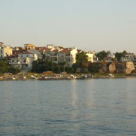 Maries Seaside Lägenhet *