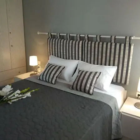 Maries Seaside Lägenhet *